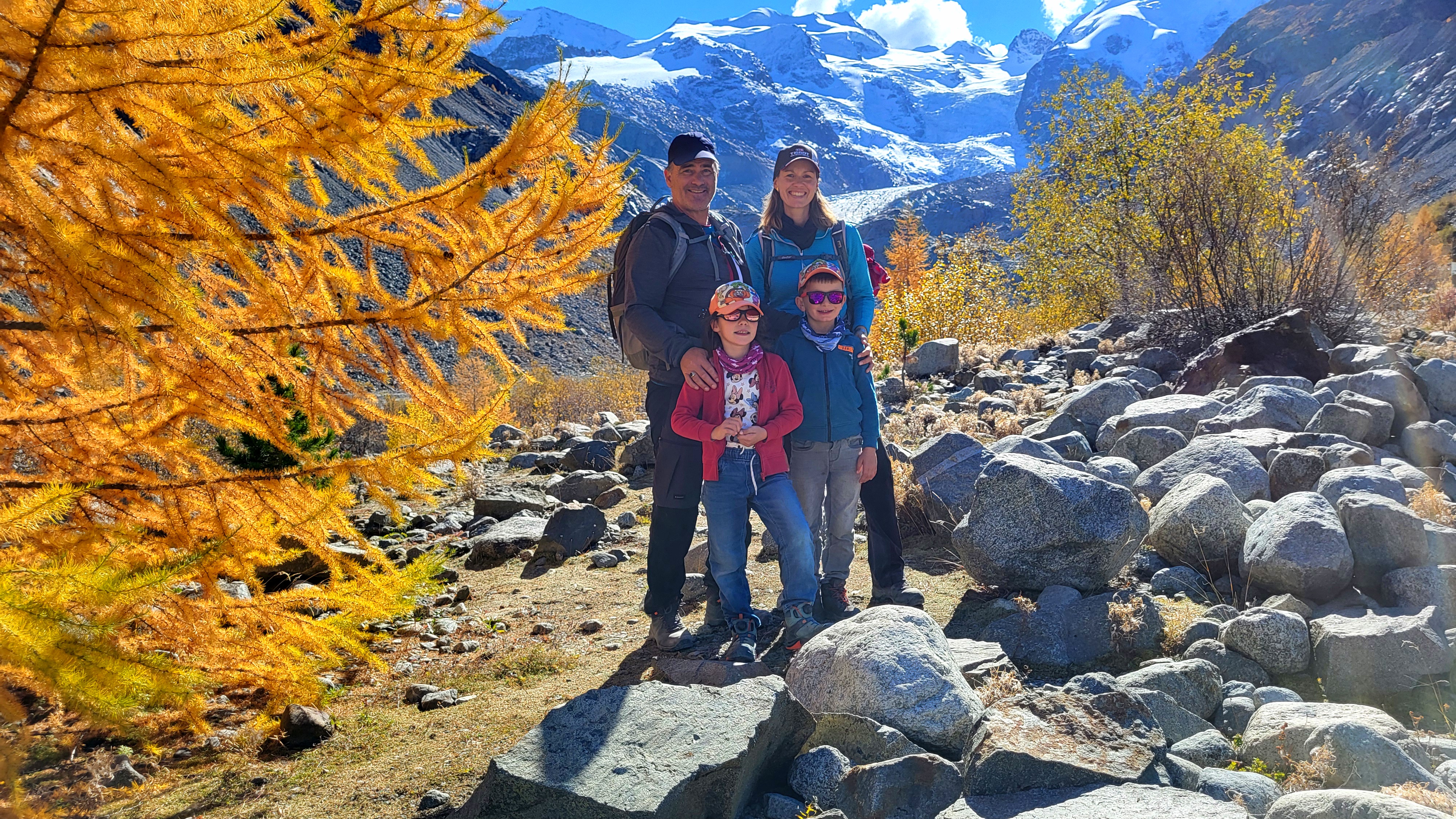 Rebeca und Reto beim Wandern